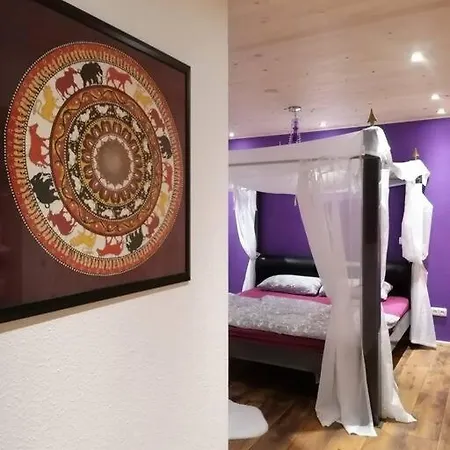 Romantisches - 2 Schlafzimmer Und 2 Baeder - Auf Historischer Hofreite Prázdninový dům *