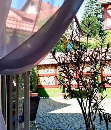 Prázdninový dům Romantisches - 2 Schlafzimmer Und 2 Baeder - Auf Historischer Hofreite Gründau