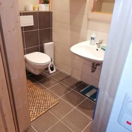 Romantisches - 2 Schlafzimmer Und 2 Baeder - Auf Historischer Hofreite Gründau