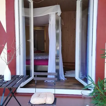 Holiday home Romantisches In - Historisches Mit Privatem Check-in Grundau
