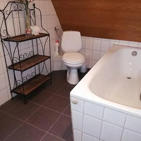 Prázdninový dům Romantisches - 2 Schlafzimmer Und 2 Baeder - Auf Historischer Hofreite Gründau