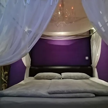 Romantisches - 2 Schlafzimmer Und 2 Baeder - Auf Historischer Hofreite Prázdninový dům