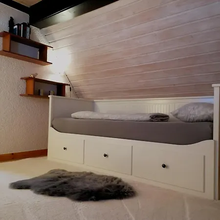 Prázdninový dům Romantisches - 2 Schlafzimmer Und 2 Baeder - Auf Historischer Hofreite