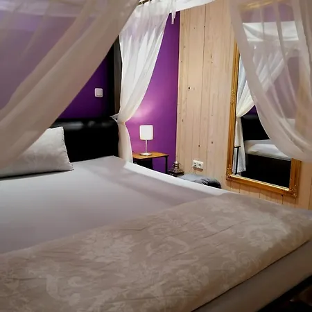 Romantisches - 2 Schlafzimmer Und 2 Baeder - Auf Historischer Hofreite